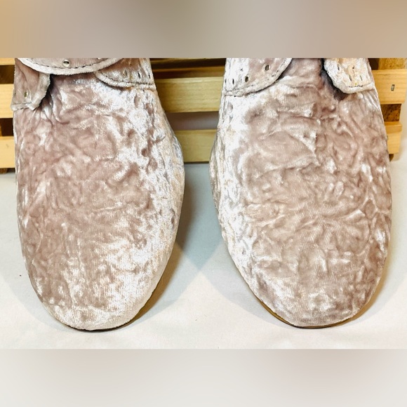 Rebecca Minkoff “Logan” Crushed Velvet Light Blush Dusty Rose Ankle Boots | NWT - Picture 6 of 16